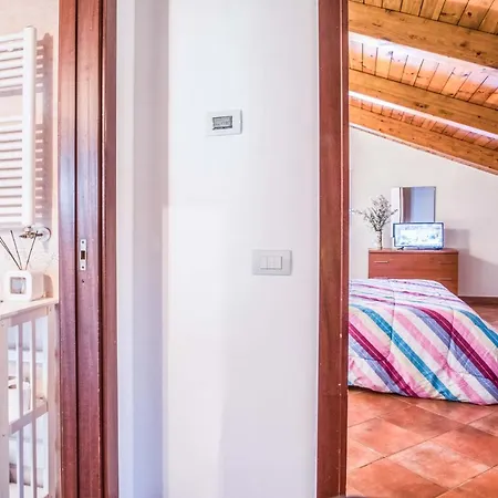 - Maison Palazzo Correale Apartman *