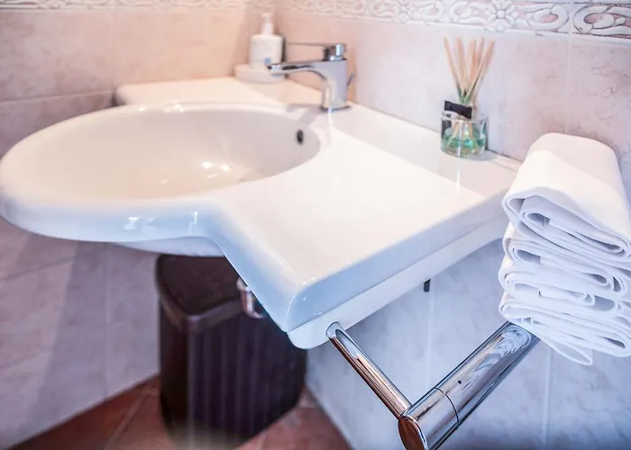 Amore Rentals - Maison Palazzo Correale Apartment Sorrento