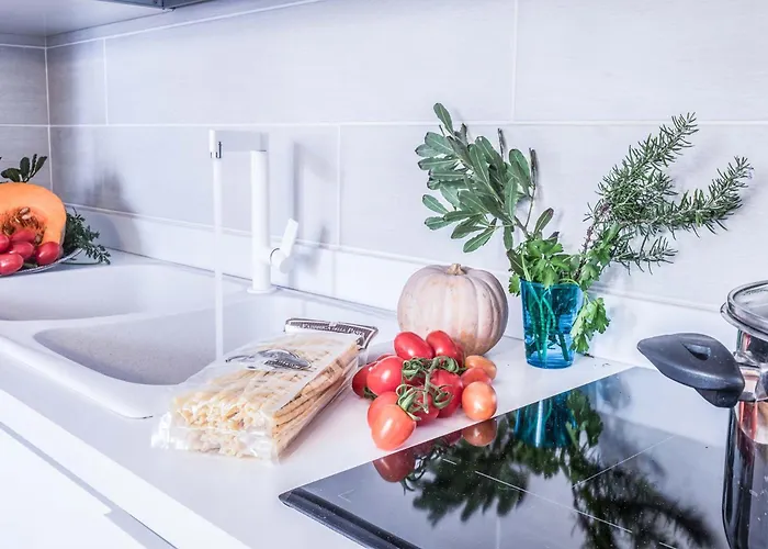 Amore Rentals - Maison Palazzo Correale Sorrento