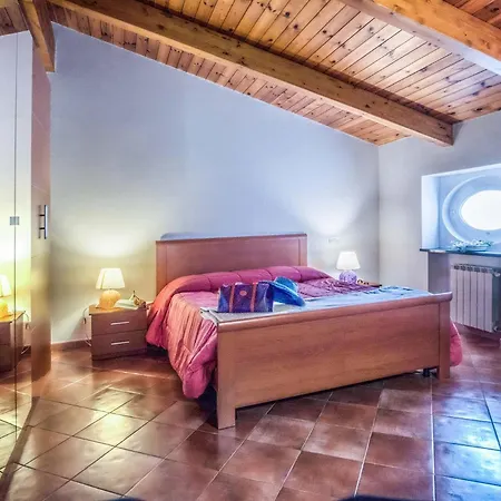Amore Rentals - Maison Palazzo Correale Apartment *