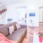 Апартаменты Amore Rentals - Maison Palazzo Correale *